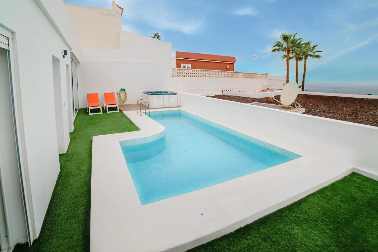 Villa Carlota Costa Adeje tenerifesummervillas